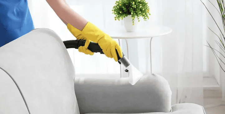 مراحل تنظيف المفروشات بالعين